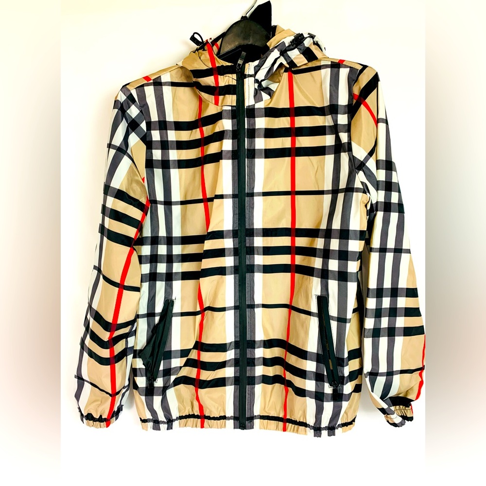 (SOLD) BURBERRY FASHION JACKET SAMPLE SHELL WINDBREAKER PACKABLE STYLE SIZE M